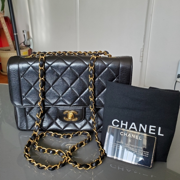 CHANEL Handbags - ❌SOLD❌CHANEL Lambskin Single Flap Crossbody